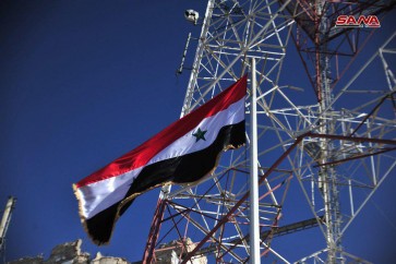رفع العلم السوري في درعا
