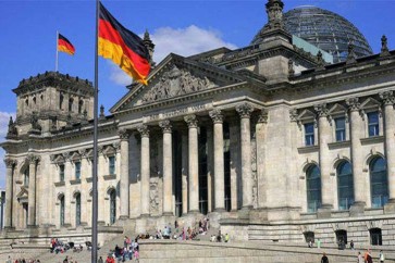 ألمانيا: توقع ارتفاع سن التقاعد إلى 73عاما بعد ربع قرن