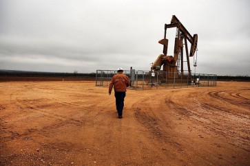 انخفاض أسعار النفط مع ترقب نتائج مباحثات الدوحة