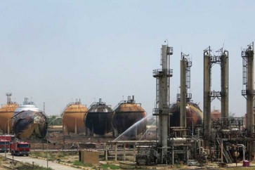العراق يخطط لرفع طاقته الإنتاجية إلى خمسة ملايين برميل يوميا