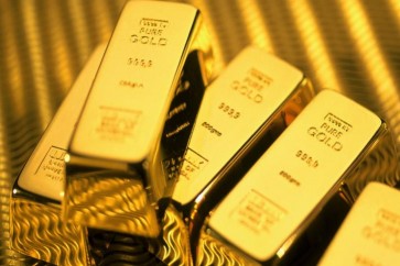 الذهب يرتفع مع تراجع الدولار وسط هدوء في أزمة قطالونيا