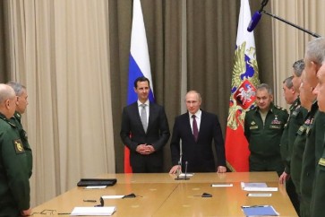 الرئيس الأسد مجتمعاً بكبار الضباط الروس