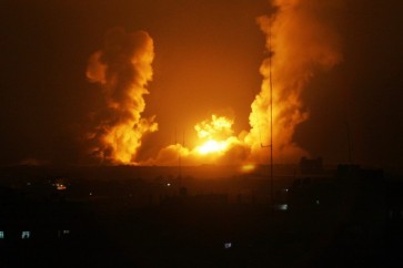طائرات الاحتلال تقصف عدة أرضي زراعية شرق مدينة غزة