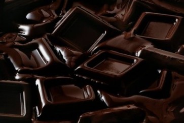 ما هي فوائد الشوكولاتة الداكنة الصحية؟