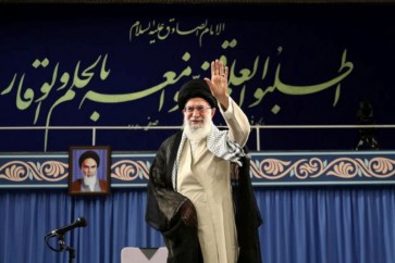 قائد الثورة:إيران لن تتراجع أمام الحظر الأمريكي القاسي والإهانات
