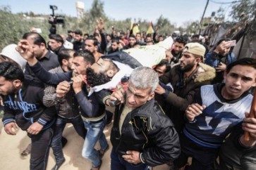 غزة تشيع جثمان الشهيد القرا الذي ارتقى برصاص الاحتلال بالأمس