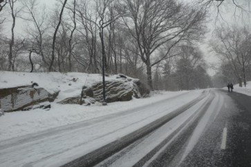 طريق معاصر الشوف كفريا مقطوعة بالثلوج