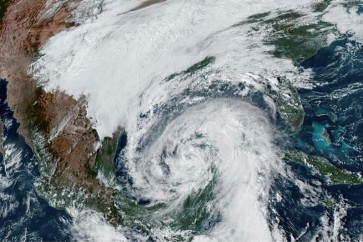 اعصار زيتا يضرب ساحل لويزيانا الاميركية