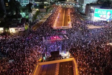 الصهاينة يواصلون الاحتجاج على خطة الإصلاح القضائي للأسبوع الـ 11