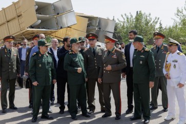 زار وزير الدفاع الروسي معرض القوات الجوية الفضائية التابعة لفيلق الحرس الثوري الإيراني
